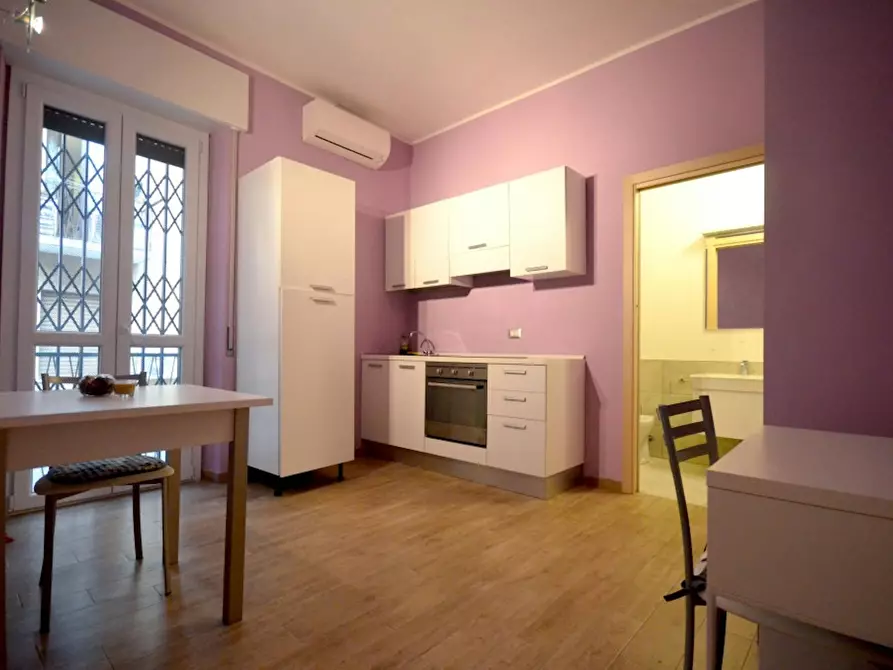 Immagine 4 di Camera in affitto  in Via Bordighera a Milano