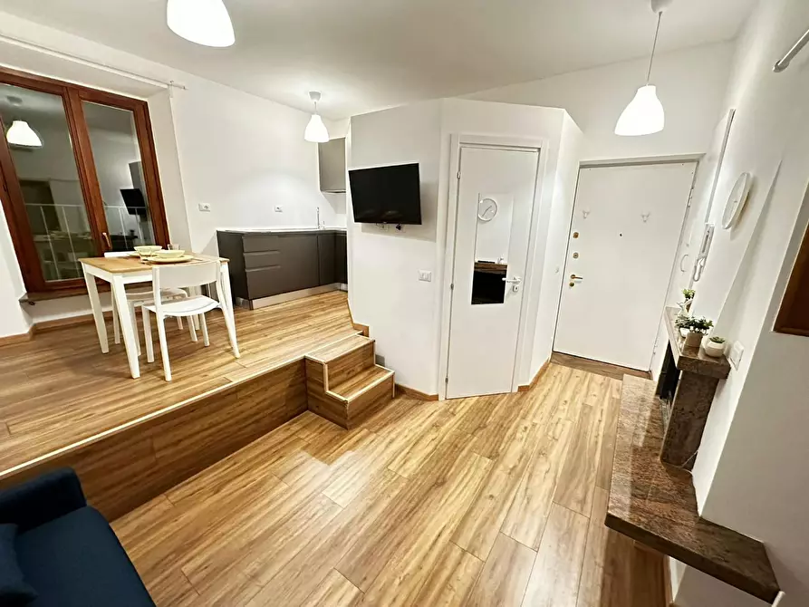 Immagine 2 di Appartamento in affitto  in Via Sartirana a Milano