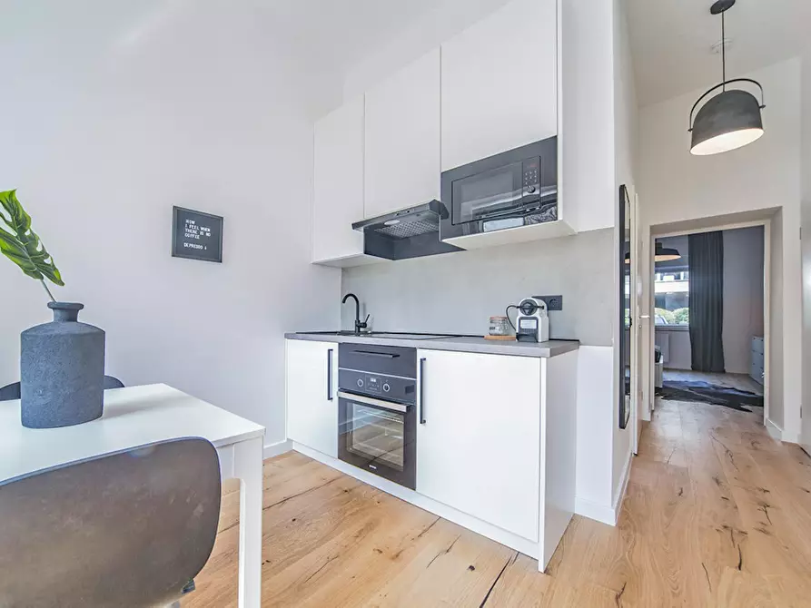 Immagine 6 di Appartamento in affitto  in Augustastraße a Düsseldorf