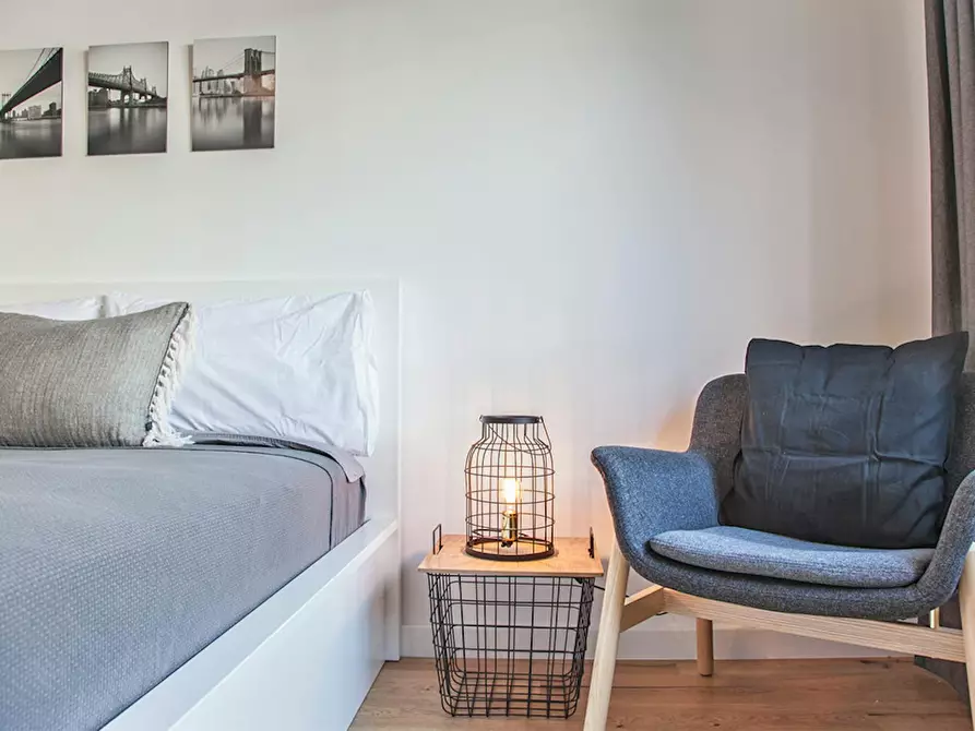 Immagine 1 di Appartamento in affitto  in Augustastraße a Düsseldorf
