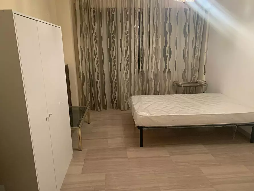 Immagine 2 di Camera in affitto  in Via Appia Nuova a Roma