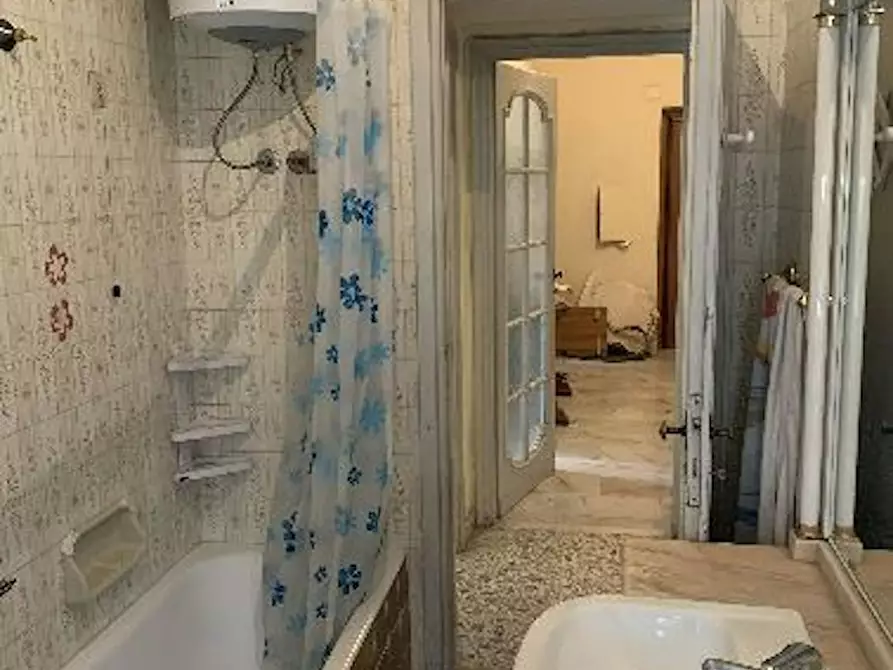 Immagine 9 di Camera in affitto  in Via Appia Nuova a Roma