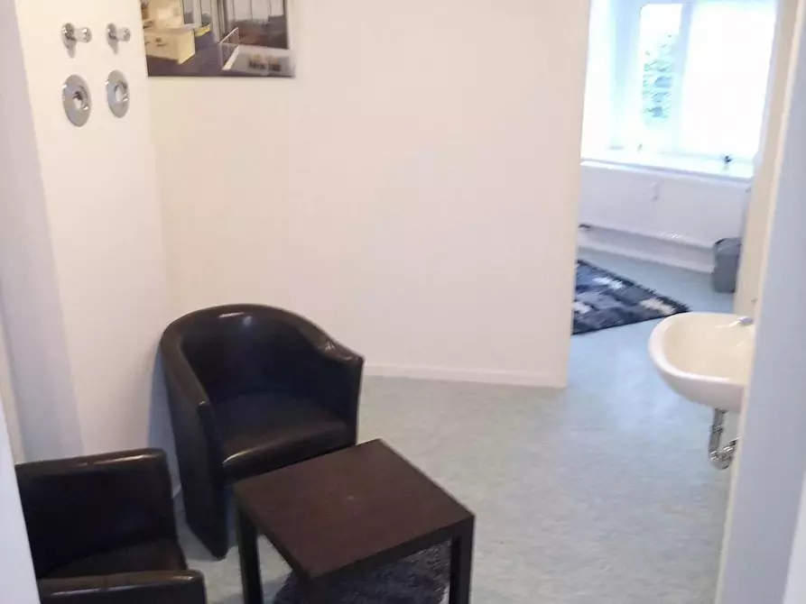 Immagine 3 di Camera in affitto  in Heinrich-Roller-Straße a Berlin