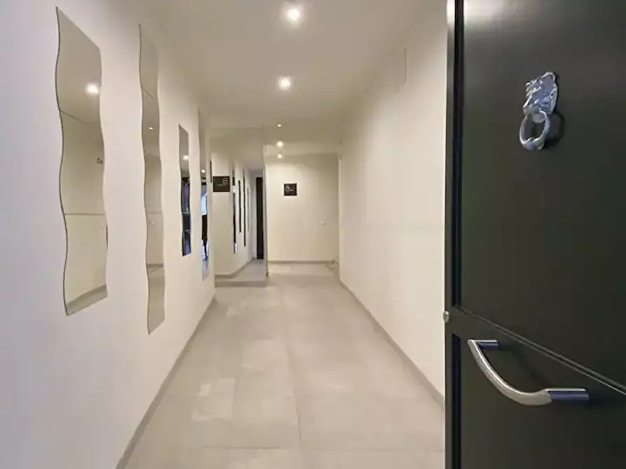 Immagine 10 di Appartamento in affitto  in Via del Santo a Padova