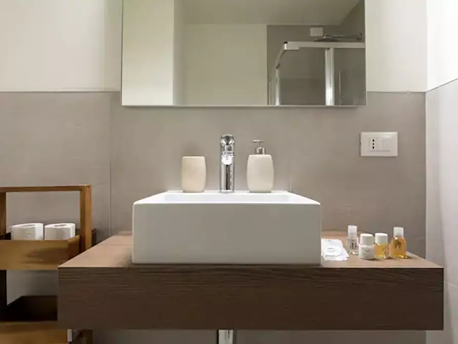 Immagine 8 di Appartamento in affitto  in Via del Santo a Padova