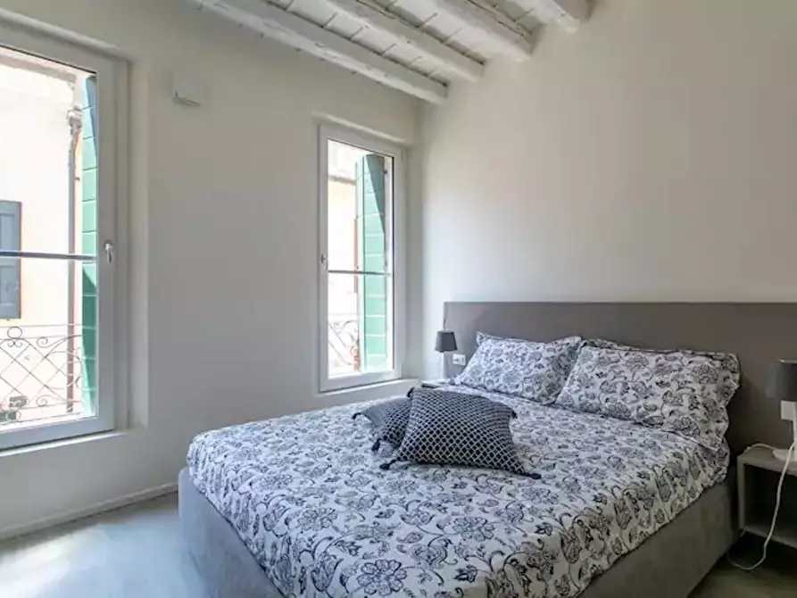 Immagine 8 di Appartamento in affitto  in Via del Santo a Padova