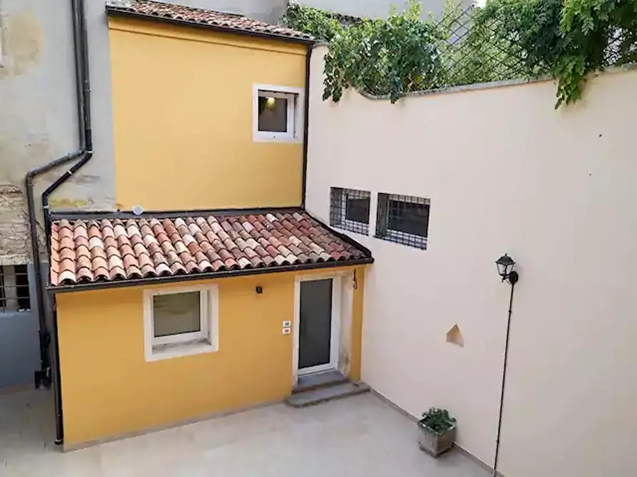 Immagine 10 di Appartamento in affitto  in Via del Santo a Padova