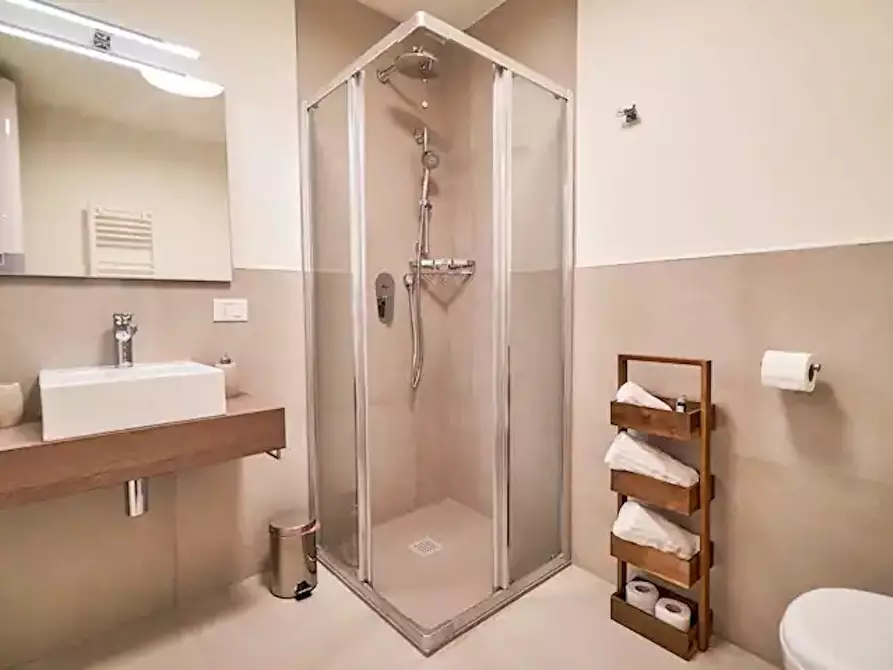 Immagine 4 di Appartamento in affitto  in Via del Santo a Padova