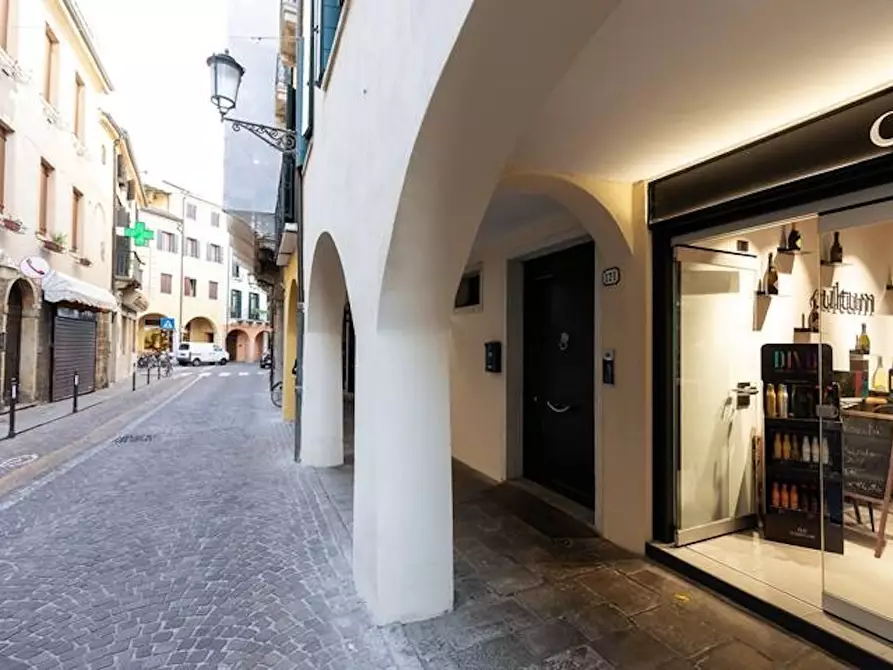 Immagine 7 di Appartamento in affitto  in Via del Santo a Padova