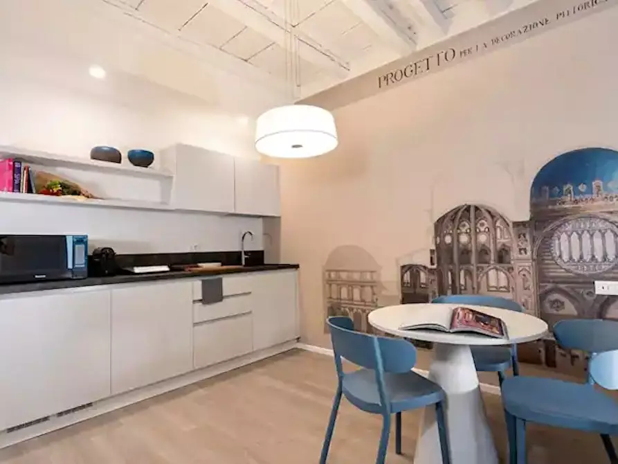 Immagine 6 di Appartamento in affitto  in Via del Santo a Padova