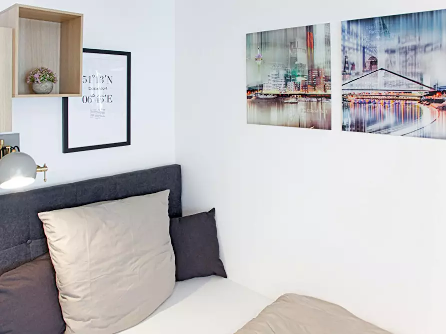 Immagine 5 di Appartamento in affitto  in Corneliusstraße a Düsseldorf