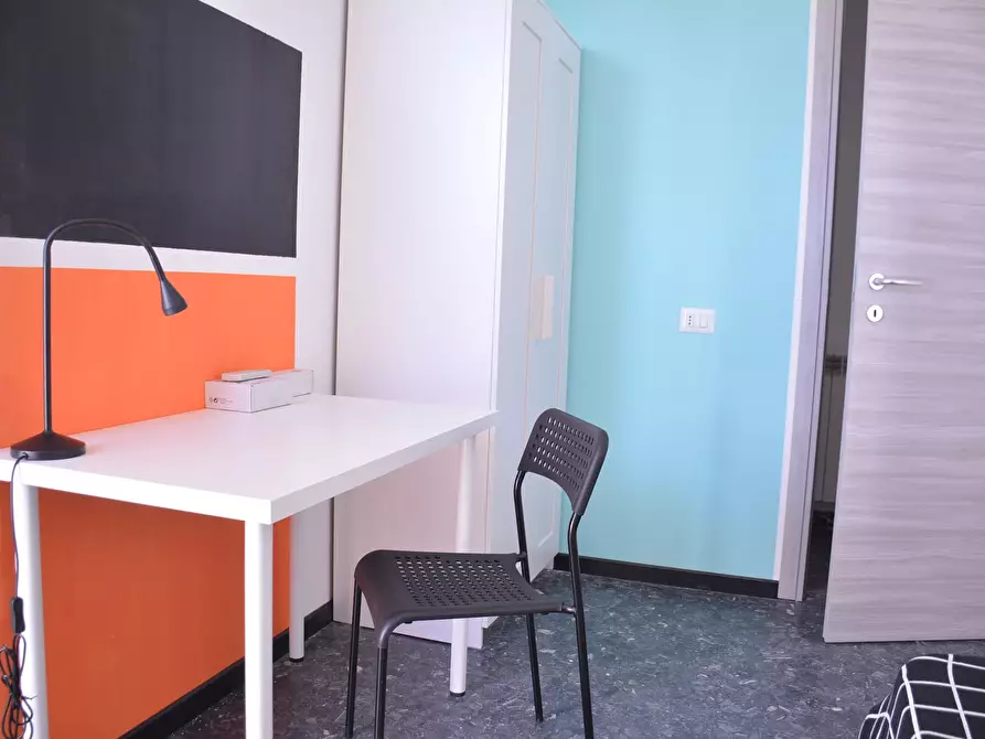 Immagine 2 di Camera in affitto  in Via dei Passeri a Cagliari