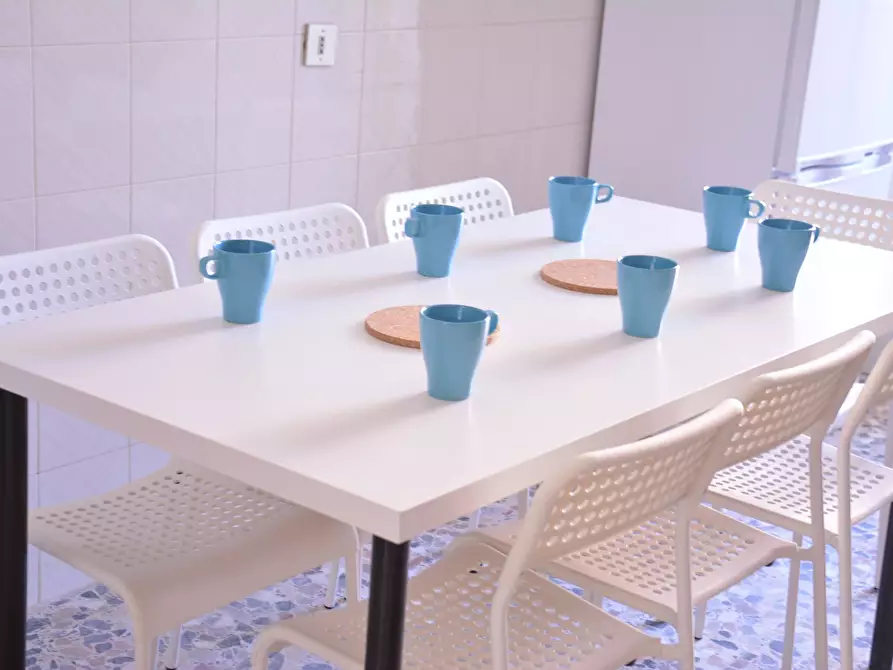 Immagine 10 di Camera in affitto  in Via dei Passeri a Cagliari