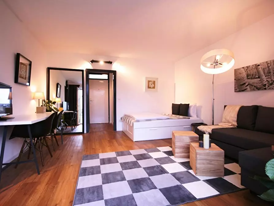 Immagine 4 di Appartamento in affitto  in Gladbacher Straße a Düsseldorf