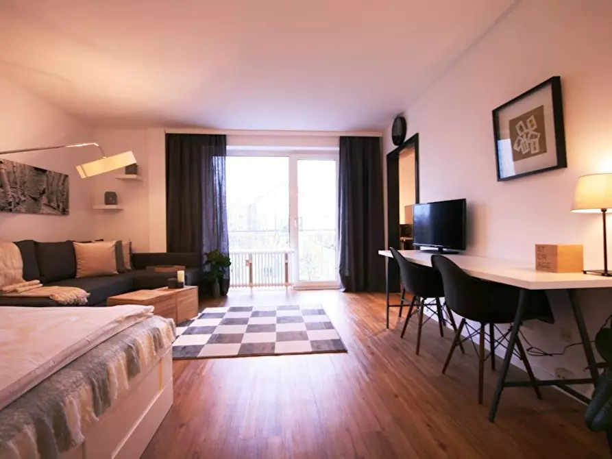 Immagine 2 di Appartamento in affitto  in Gladbacher Straße a Düsseldorf