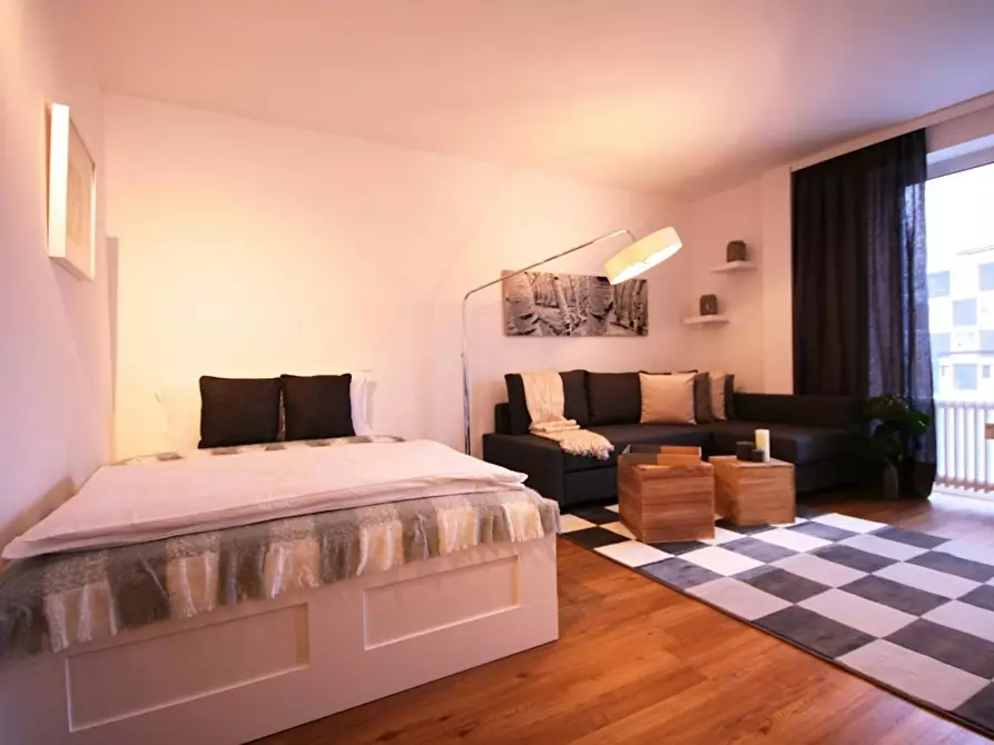 Immagine 10 di Appartamento in affitto  in Gladbacher Straße a Düsseldorf