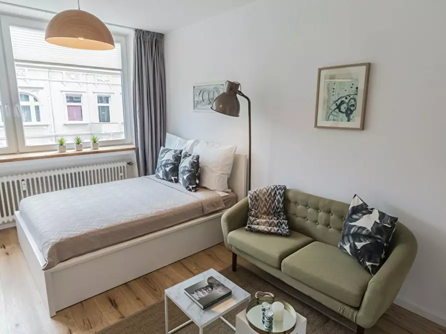 Immagine 1 di Appartamento in affitto  in Hoffeldstraße a Düsseldorf