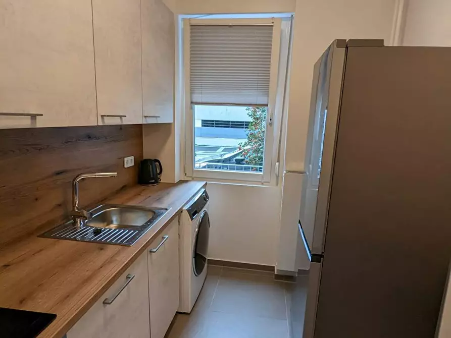 Immagine 9 di Appartamento in affitto  in Kurfürstenstraße a Berlin
