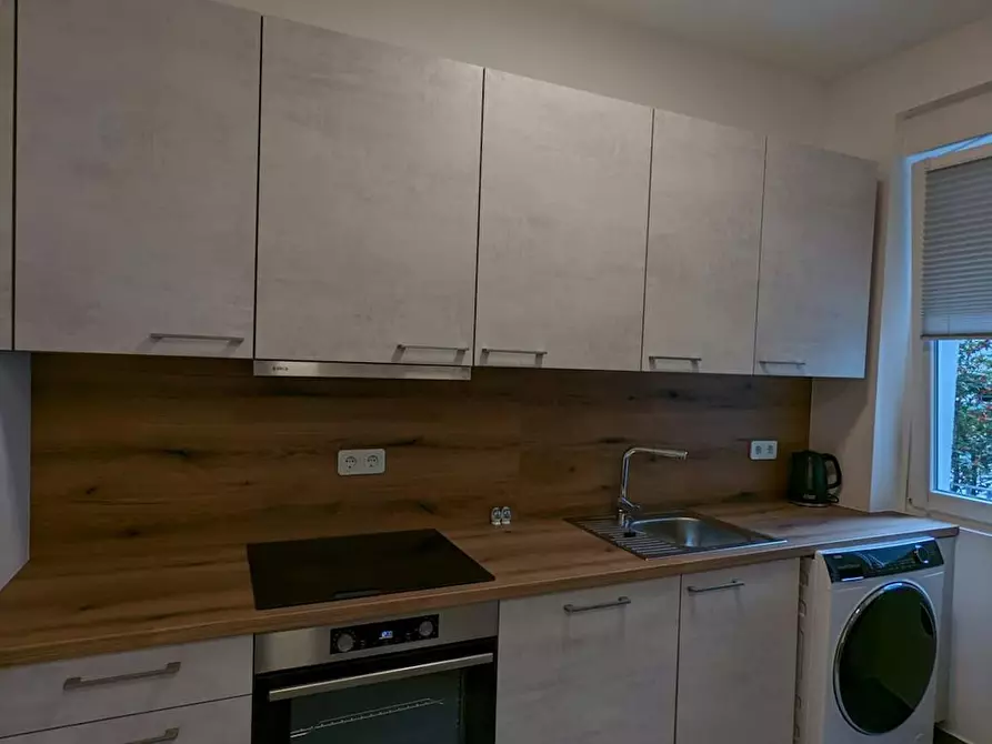Immagine 8 di Appartamento in affitto  in Kurfürstenstraße a Berlin
