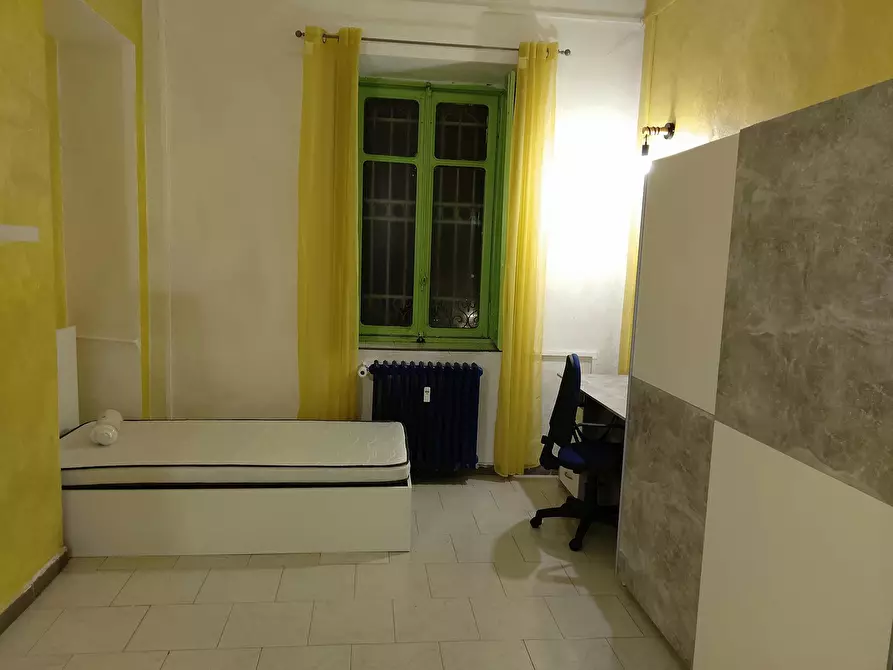 Immagine 9 di Camera in affitto  in Via Monte Rosa a Torino