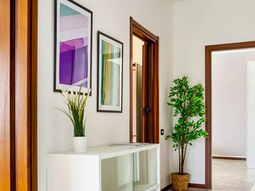 Immagine 5 di Camera in affitto  in Via Ronchi a Milano