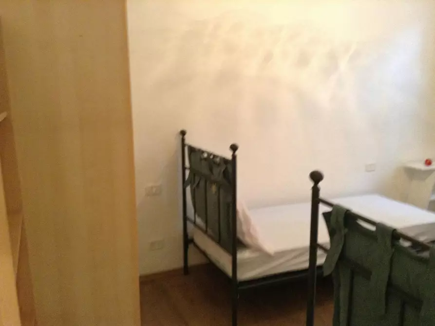 Immagine 3 di Camera in affitto  in Via degli Alfani a Firenze