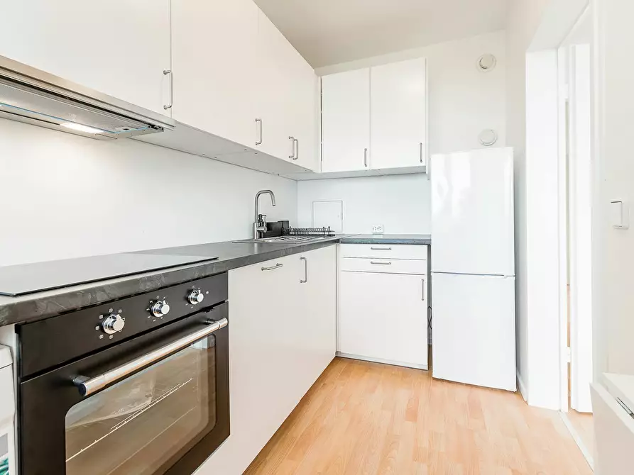 Immagine 9 di Appartamento in affitto  in Mehringplatz a Berlin Kreuzberg