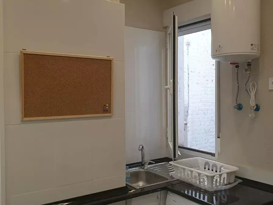 Immagine 10 di Camera in affitto  in Calle del Monte Olivetti a Madrid