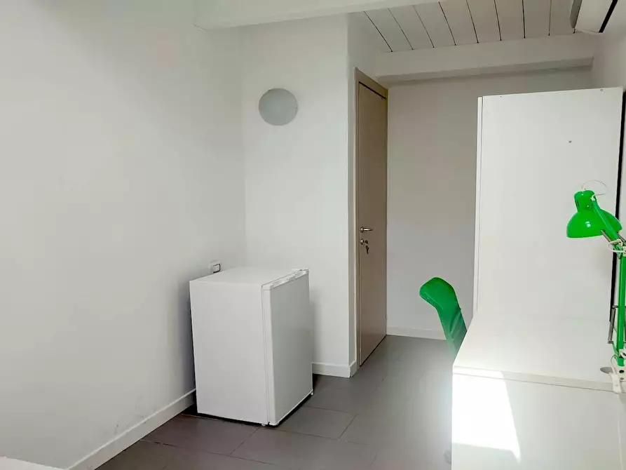 Immagine 4 di Camera in affitto  in Via di Carcaricola a Roma