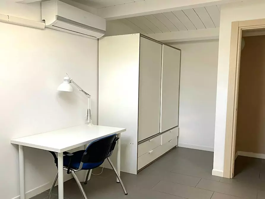 Immagine 4 di Camera in affitto  in Via di Carcaricola a Roma