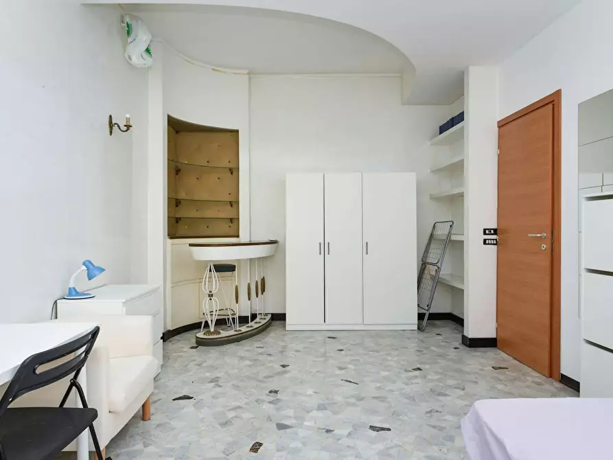 Immagine 3 di Camera in affitto  in Via Livorno a Roma