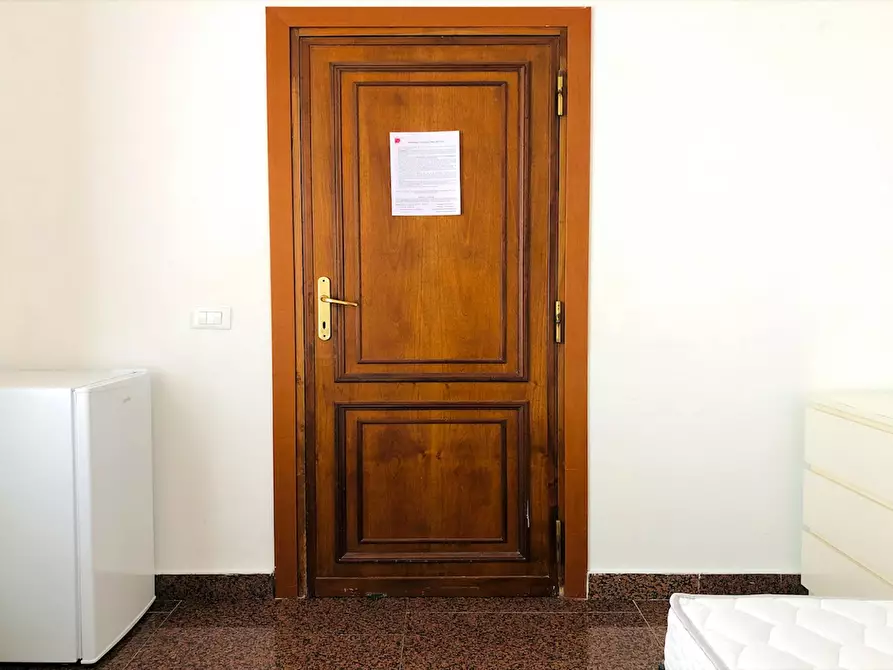 Immagine 3 di Camera in affitto  in Via Alessandro Brisse a Roma