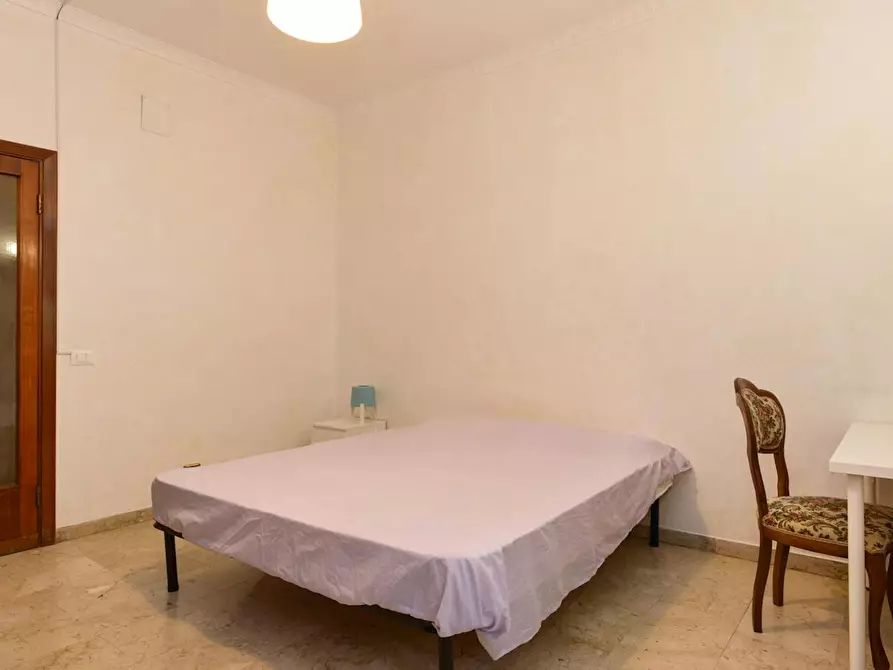 Immagine 3 di Camera in affitto  in Via Dodecaneso a Roma