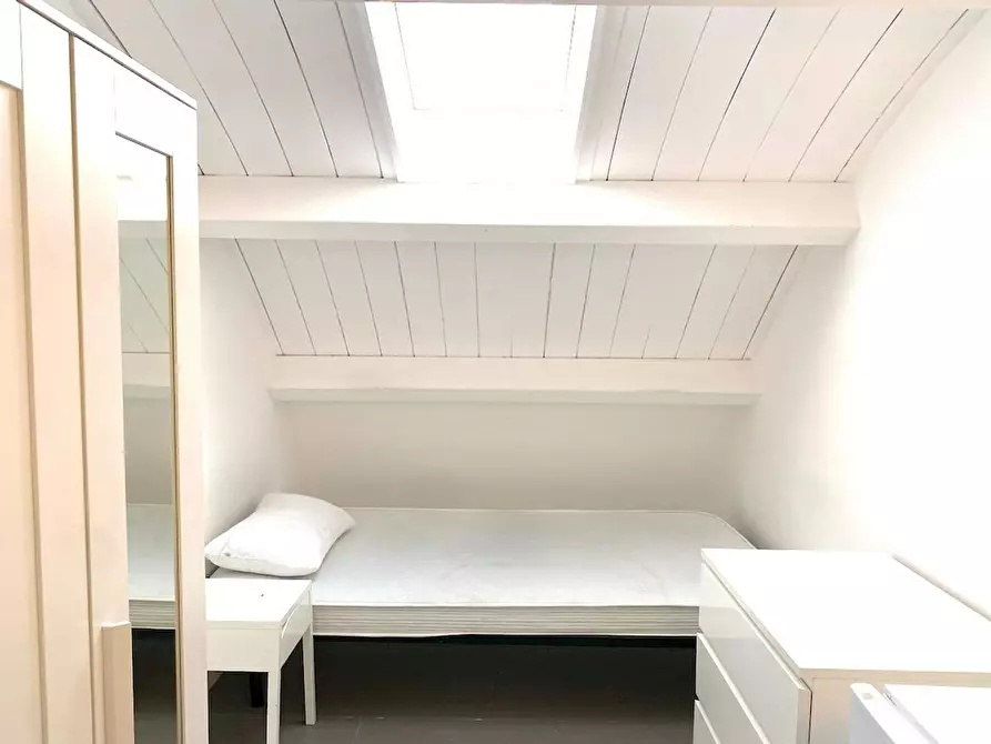 Immagine 1 di Camera in affitto  in Via di Carcaricola a Roma