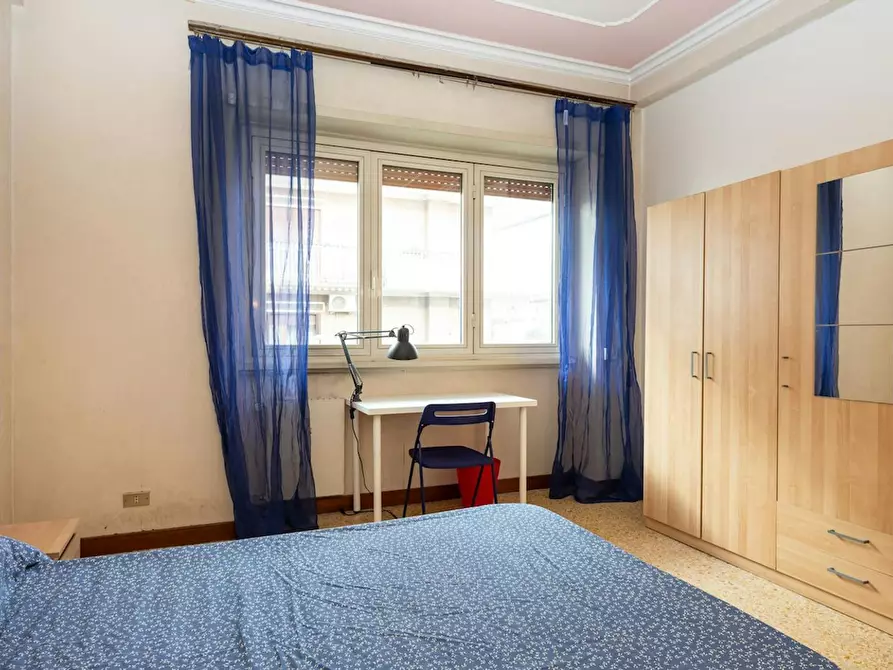 Immagine 2 di Camera in affitto  in Via Bisentina a Roma