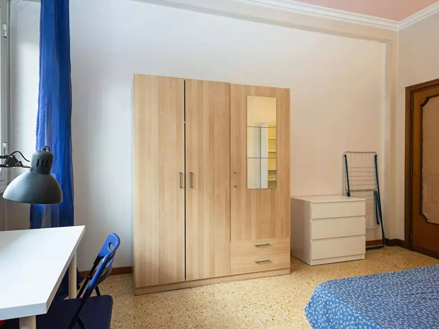 Immagine 3 di Camera in affitto  in Via Bisentina a Roma