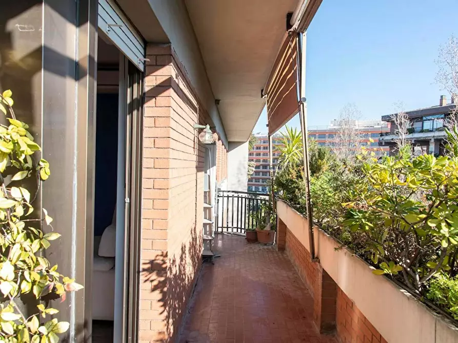 Immagine 5 di Camera in affitto  in Viale Cesare Pavese a Roma