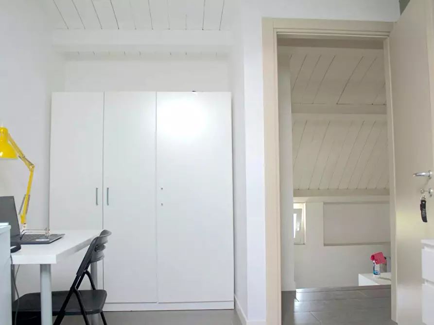 Immagine 4 di Camera in affitto  in Via di Carcaricola a Roma