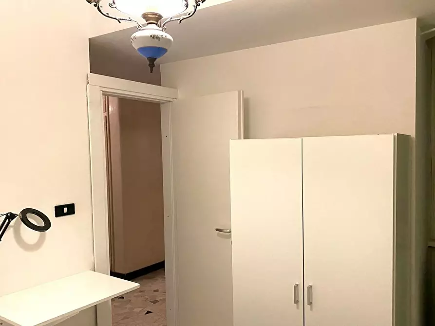 Immagine 4 di Camera in affitto  in Via Livorno a Roma