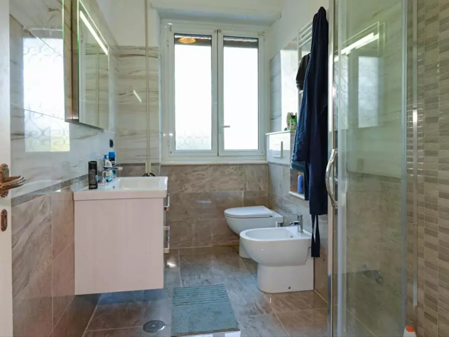 Immagine 8 di Camera in affitto  in Via Dodecaneso a Roma