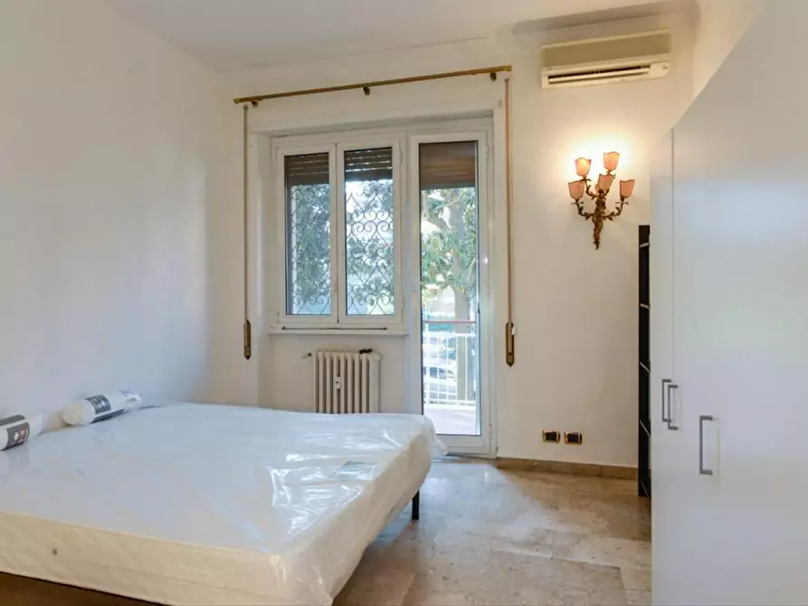 Immagine 1 di Camera in affitto  in Via Dodecaneso a Roma