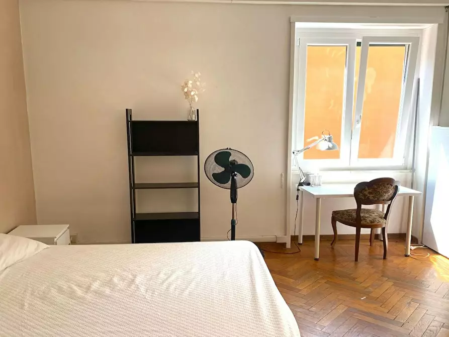 Immagine 2 di Camera in affitto  in Via Oreste Tommasini a Roma