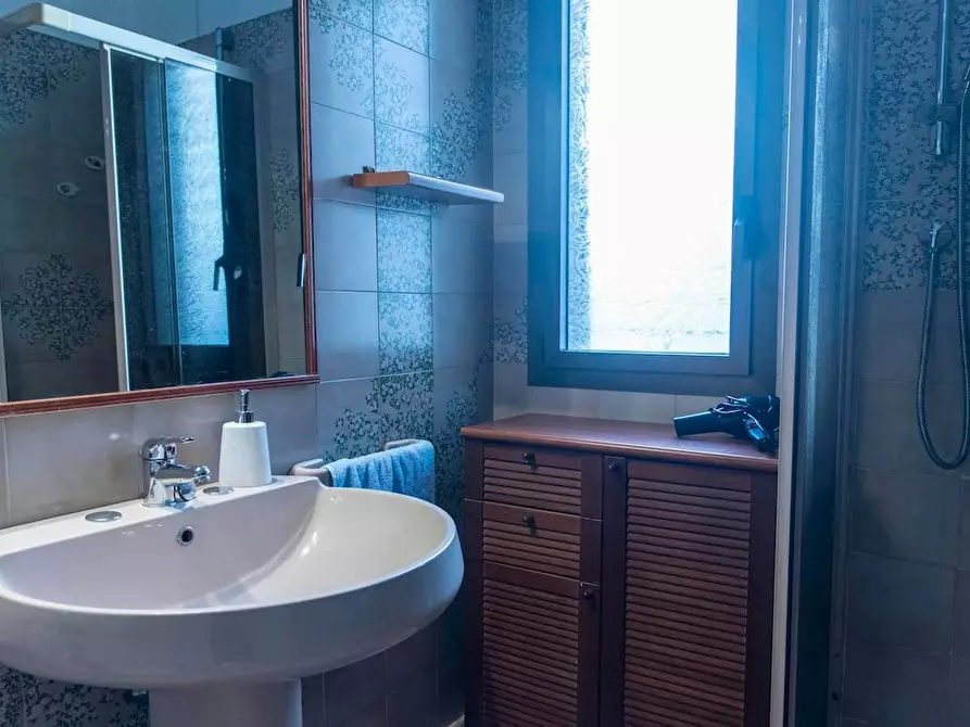 Immagine 5 di Camera in affitto  in Viale Cesare Pavese a Roma