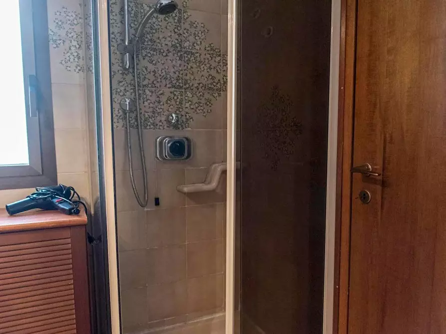 Immagine 8 di Camera in affitto  in Viale Cesare Pavese a Roma