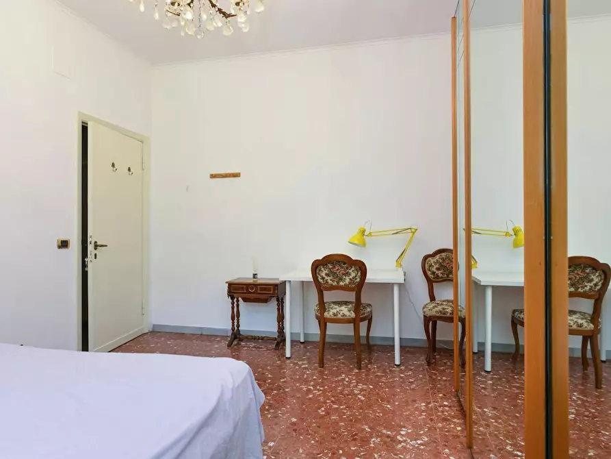 Immagine 3 di Camera in affitto  in Via Dodecaneso a Roma