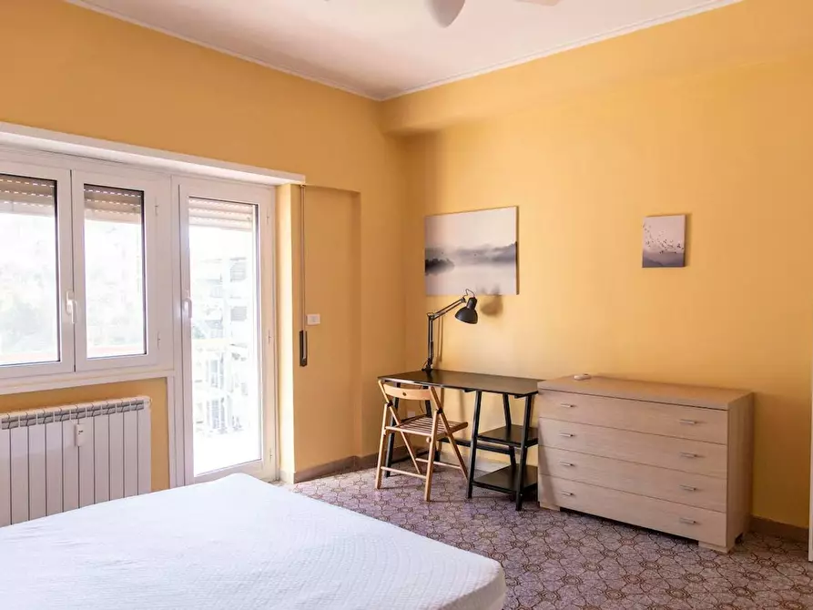 Immagine 1 di Camera in affitto  in Via Antonino Pio a Roma