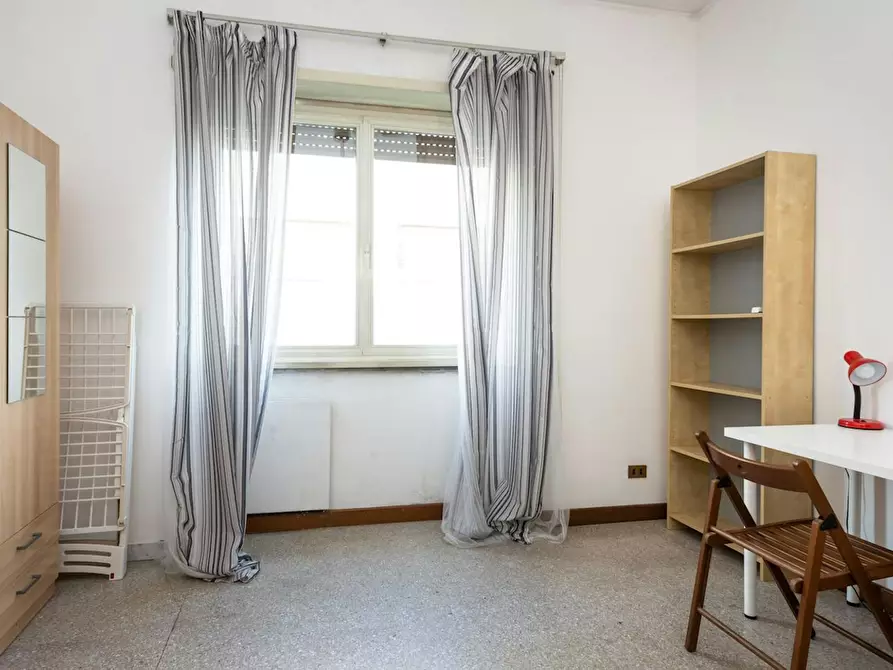 Immagine 2 di Camera in affitto  in Via Bisentina a Roma