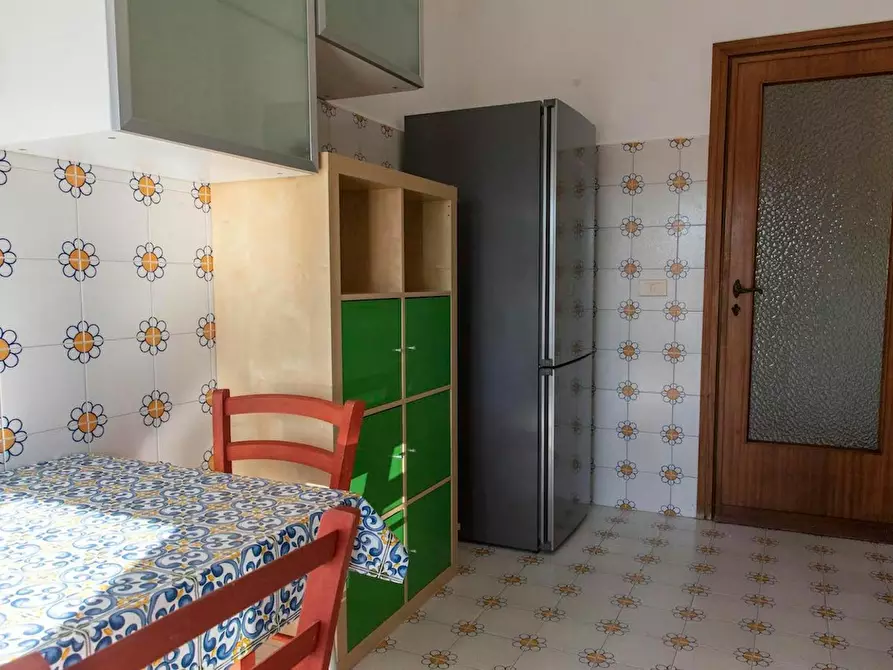 Immagine 10 di Camera in affitto  in Via Antonino Pio a Roma