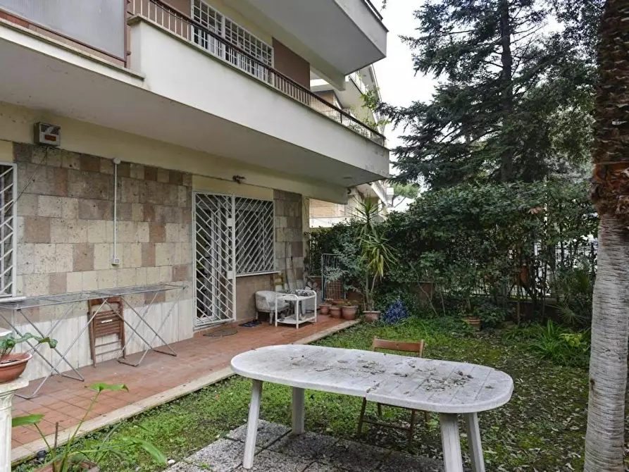 Immagine 4 di Camera in affitto  in Viale Egeo a Roma