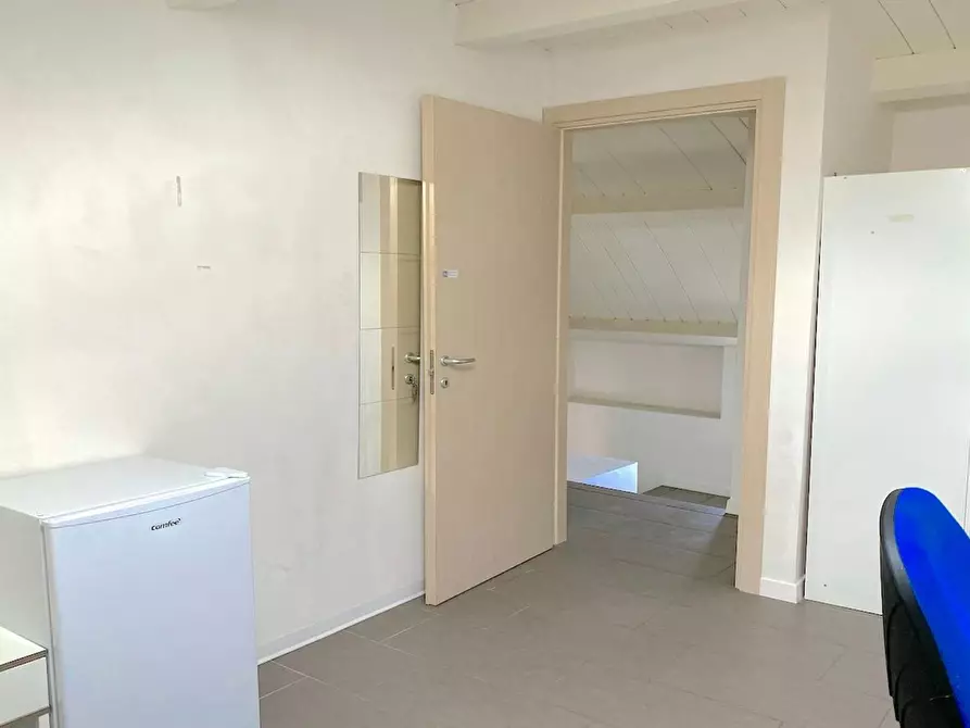 Immagine 3 di Camera in affitto  in Via di Carcaricola a Roma